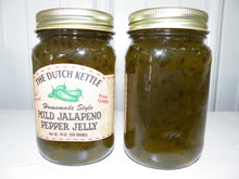 Load image into Gallery viewer, Dutch Kettle All-Natural Homestyle Mild Jalapeno Pepper Jelly 19 oz Jar